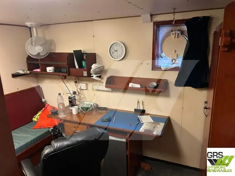 Buque de suministro en venta