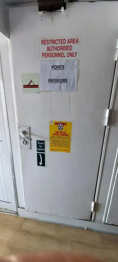 Lancha de tripulación en venta