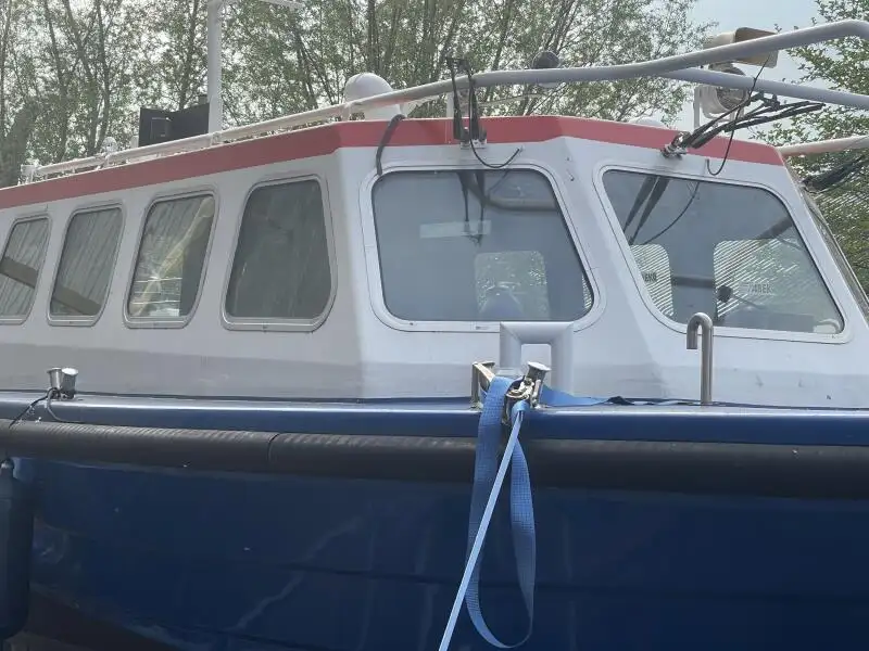Patrullera en venta