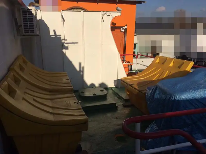 Buque portacontenedores en venta