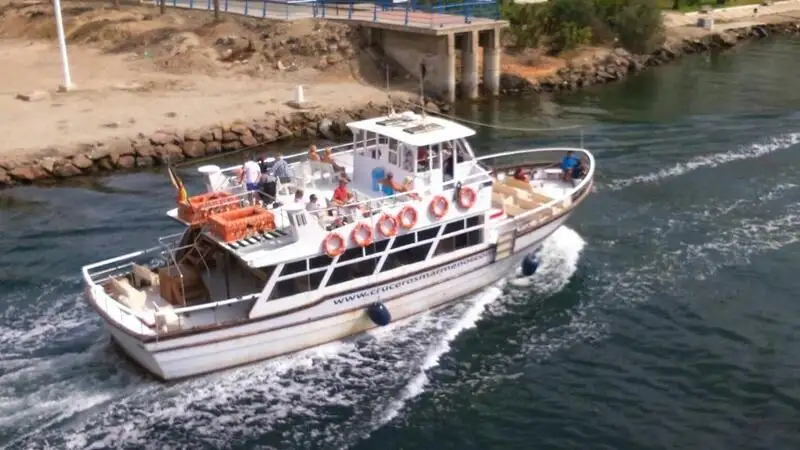 Buque de pasajeros en venta