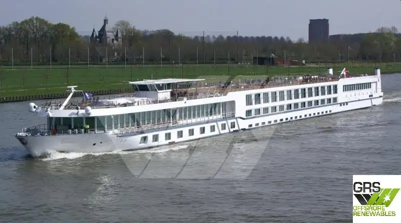 Buque de crucero en venta