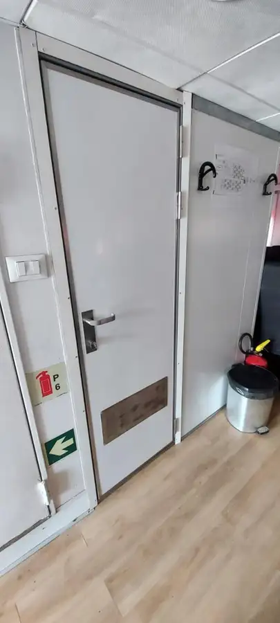 Lancha de tripulación en venta