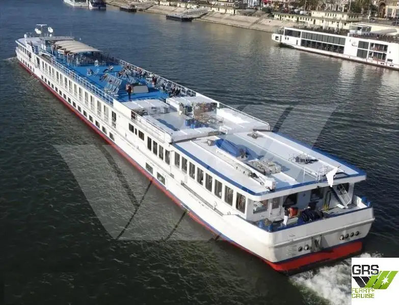 Buque de crucero en venta