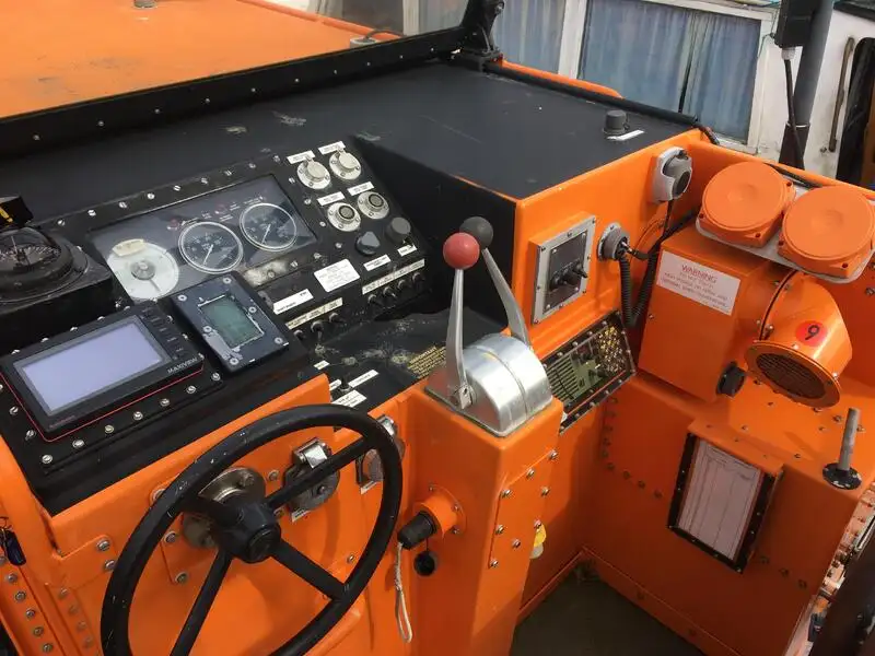 Buque de rescate en venta