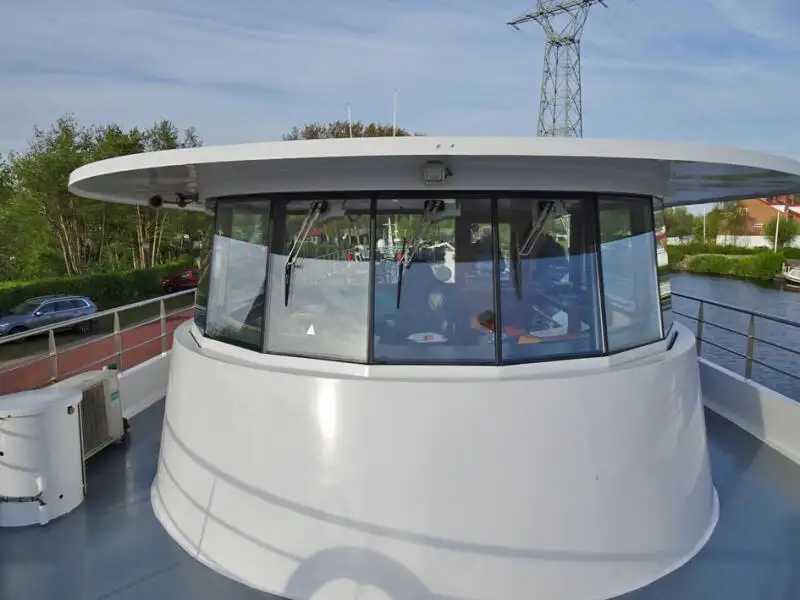 Buque de crucero en venta