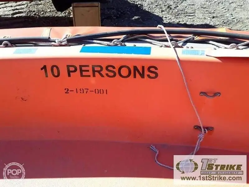 Buque de rescate en venta