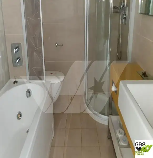 Buque de crucero en venta