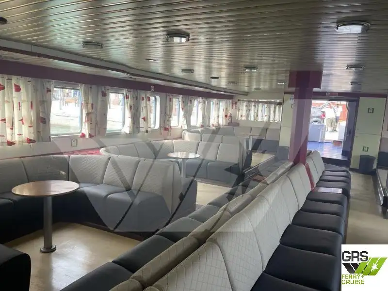 Buque de crucero en venta