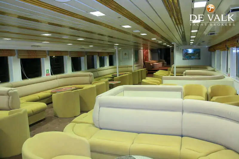 Buque de ferry en venta