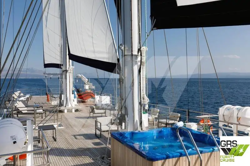 Buque de crucero en venta