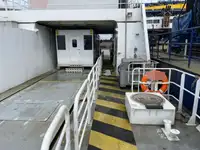 Buque portacontenedores en venta