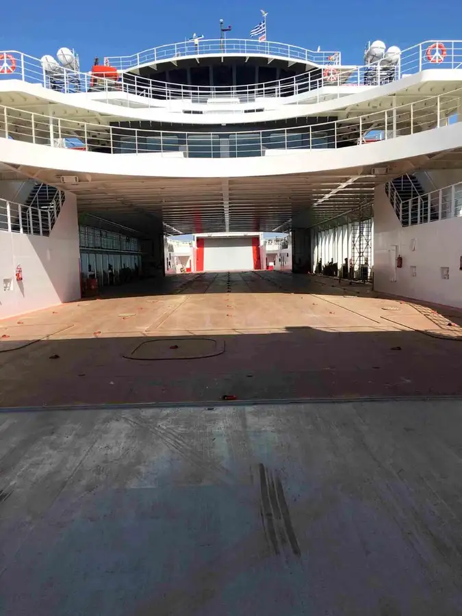 Buque de ferry en venta