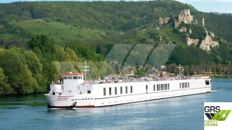 Buque de crucero en venta