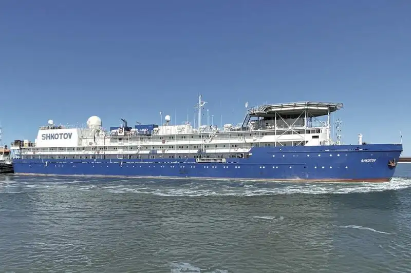 Hotel flotante en venta