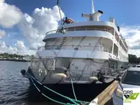 Buque de crucero en venta