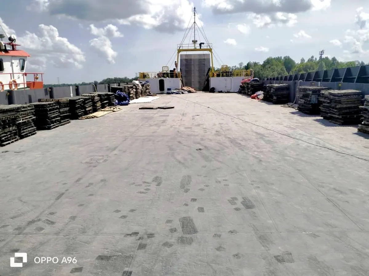 Buque de desembarco, tanque en venta