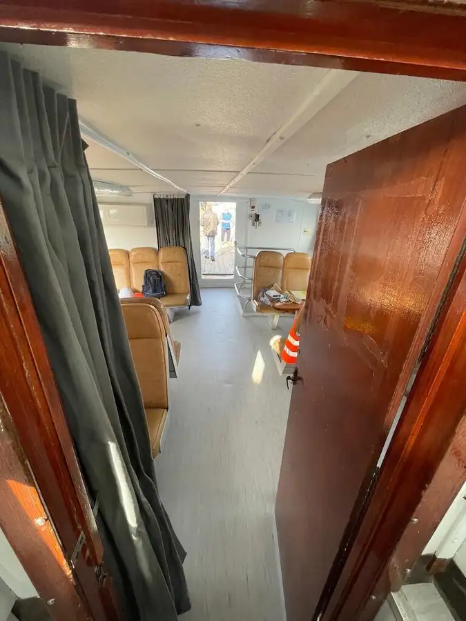 Buque portacontenedores en venta