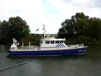 Patrullera en venta