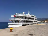 Buque de crucero en venta