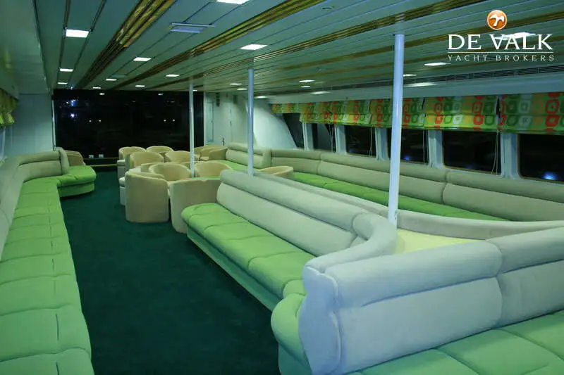 Buque de ferry en venta