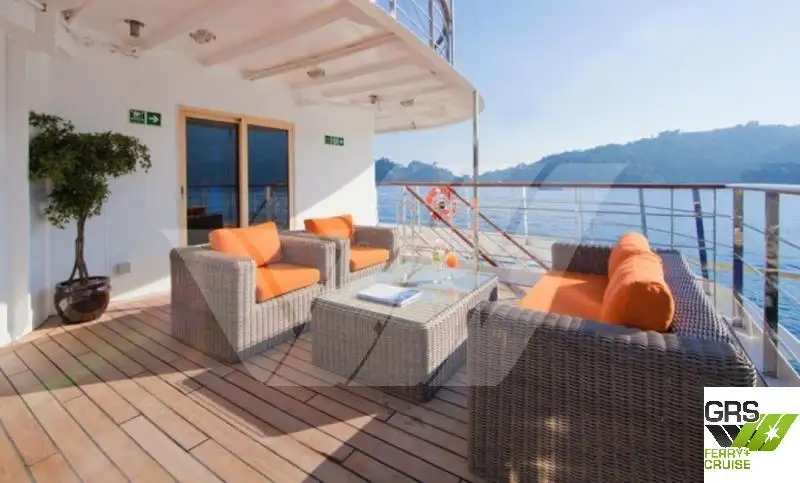 Buque de crucero en venta