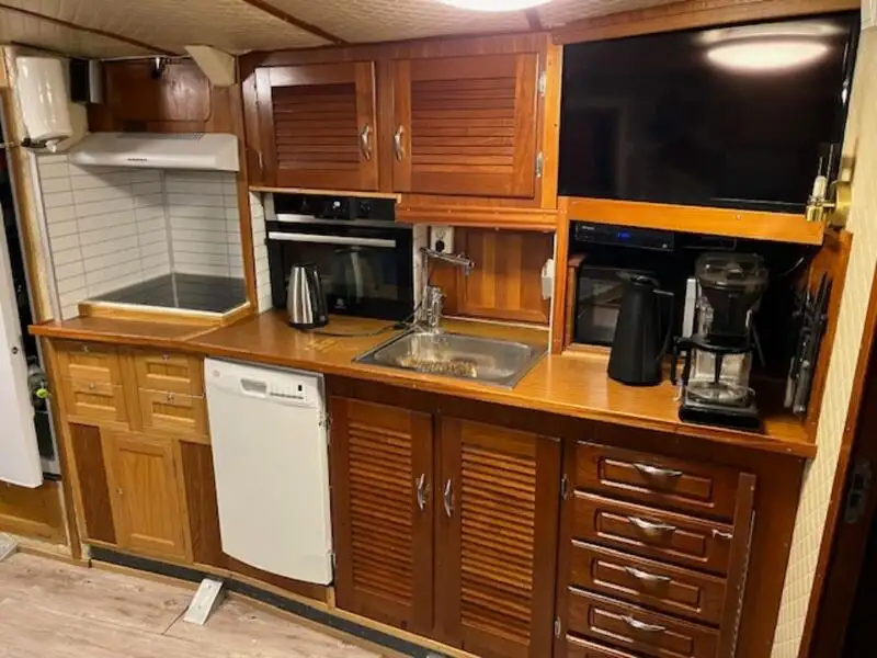 Patrullera en venta