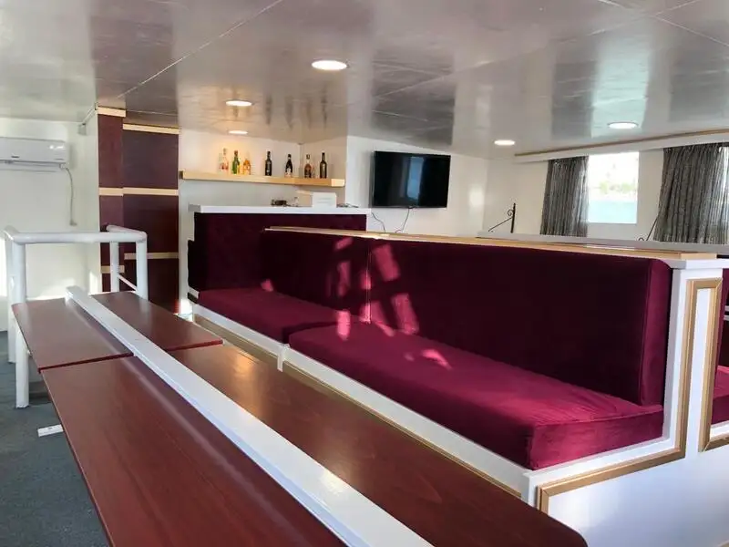 Barco RoPax en venta