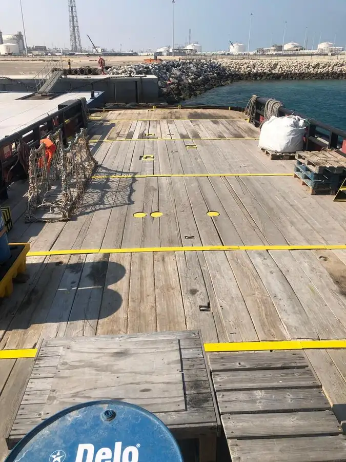 Barco de suministro en venta