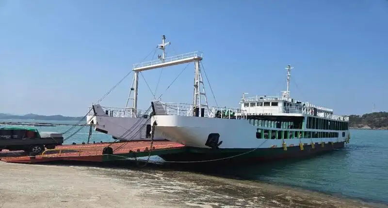 Lancha de desembarco, tanque en venta