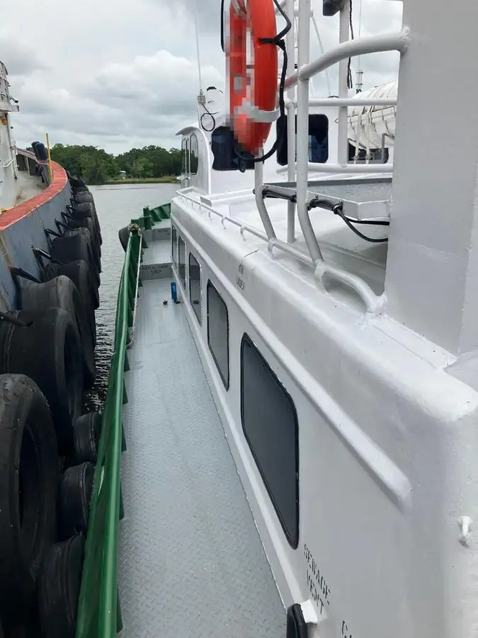 Barco de tripulación en venta