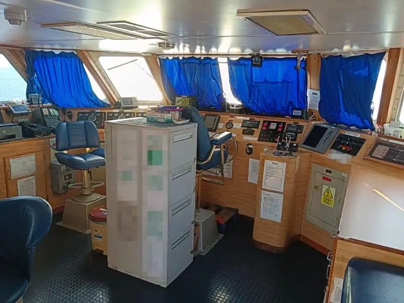 Barco de tripulación en venta