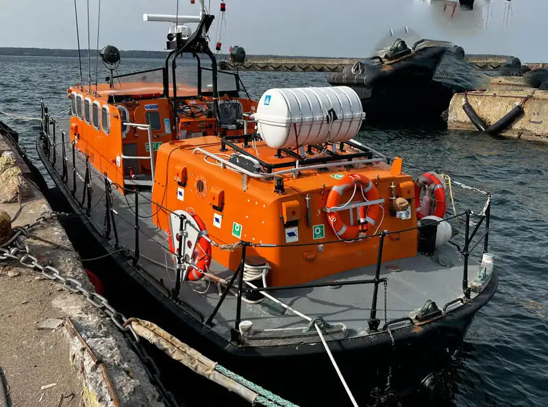 Barco de tripulación en venta