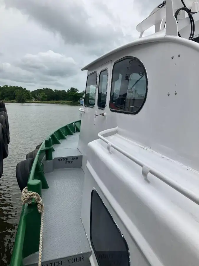 Barco de tripulación en venta