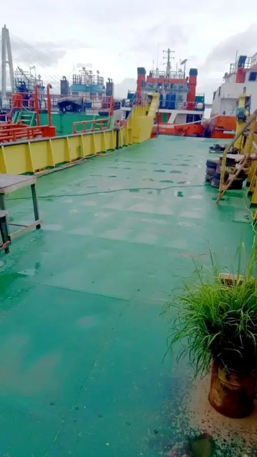 Lancha de desembarco, tanque en venta