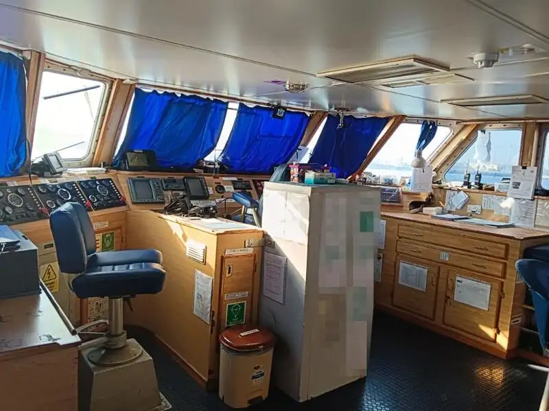 Barco de tripulación en venta