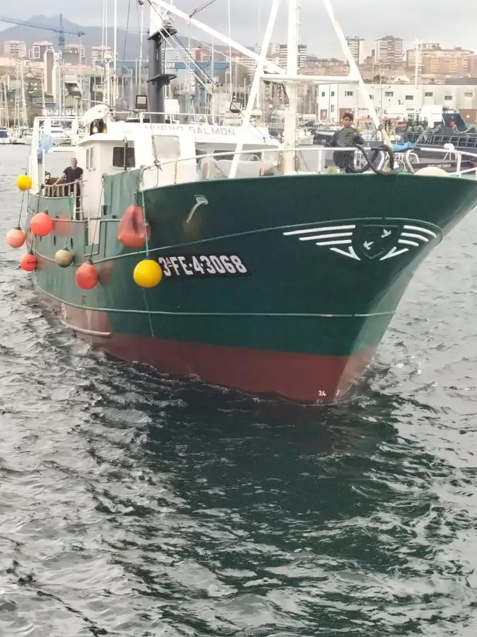 Arrastrero de pesca en venta