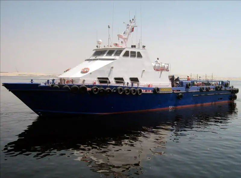 Barco de tripulación en venta