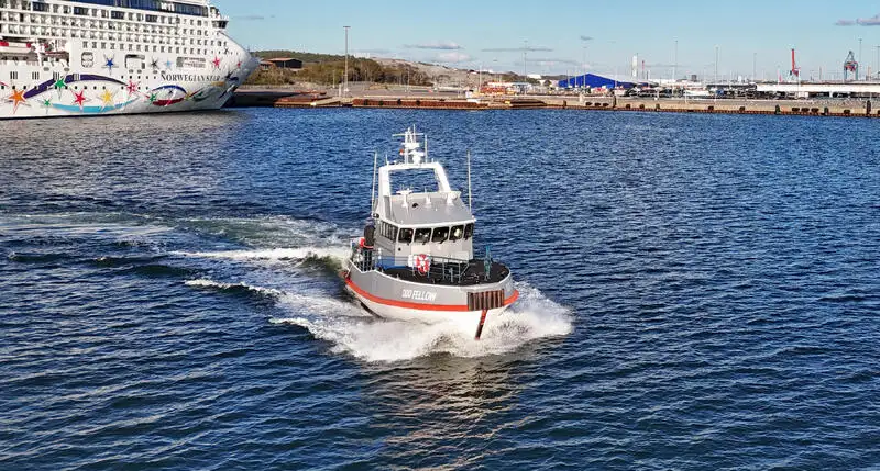 Barco de tripulación en venta