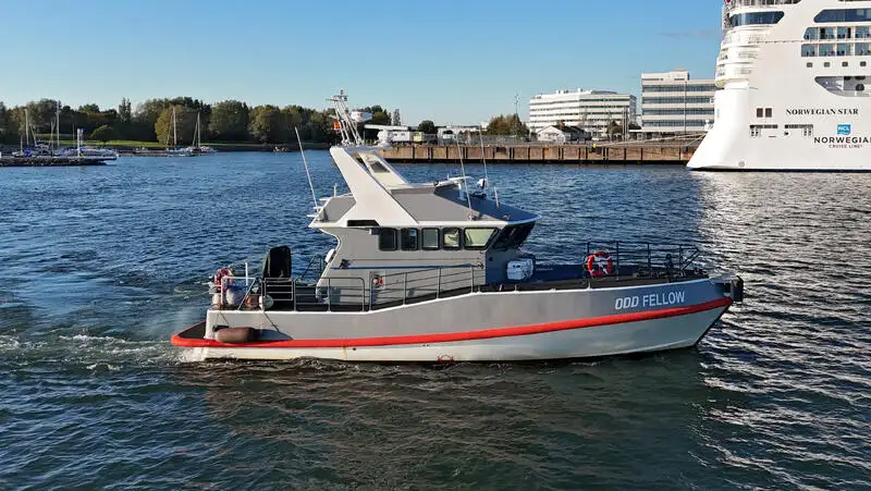 Barco de tripulación en venta