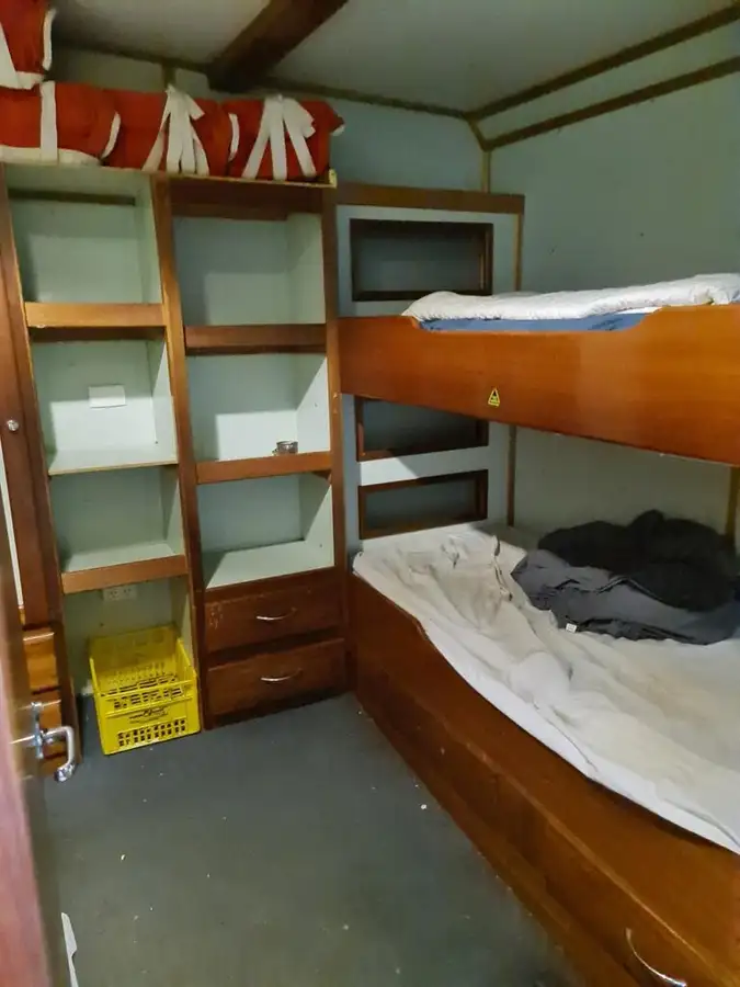 Buque palangrero en venta