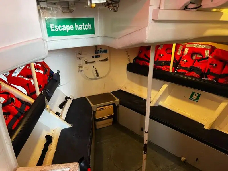 Barco de tripulación en venta