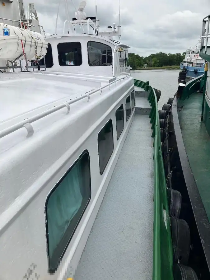 Barco de tripulación en venta