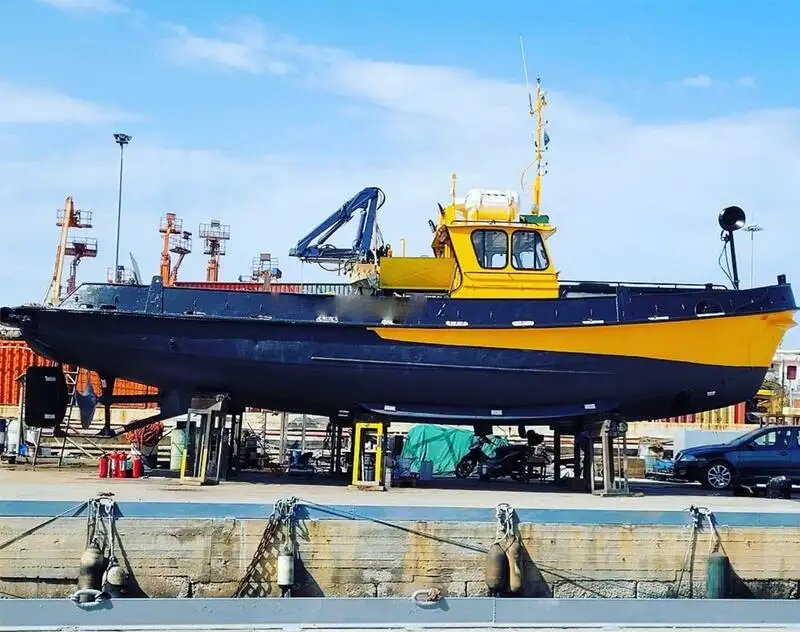 Barcos de trabajo en venta