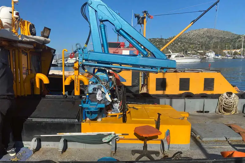 Barcos de trabajo en venta