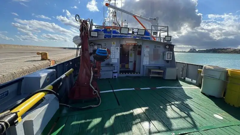 Barco de tripulación en venta