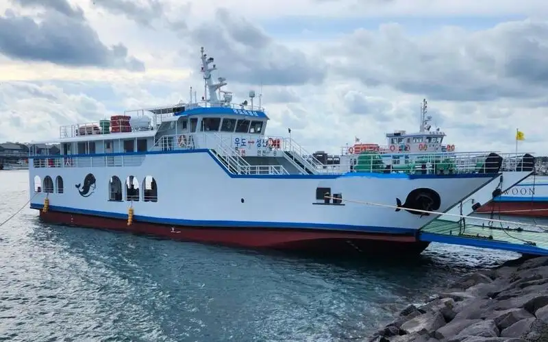 Lancha de desembarco, tanque en venta