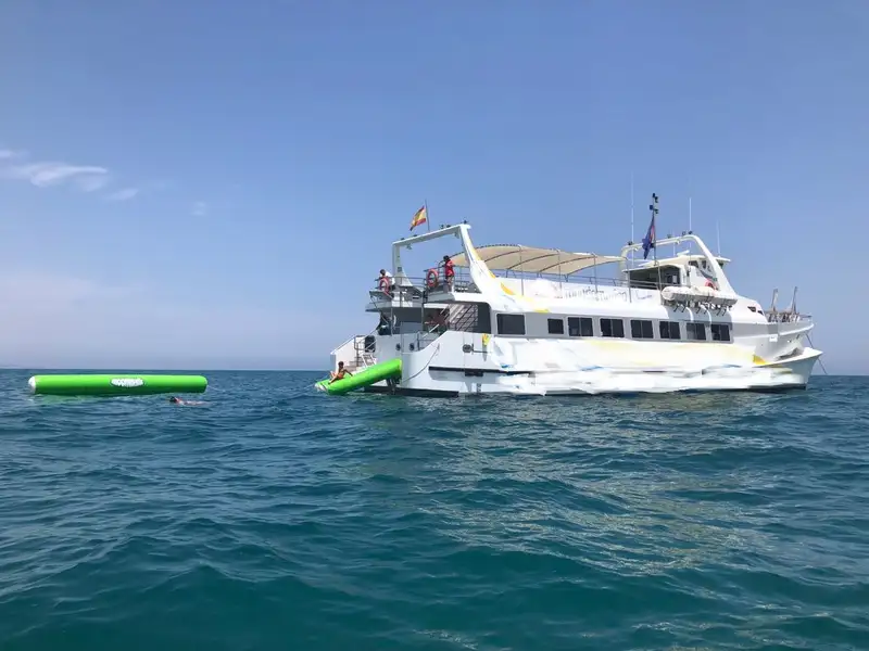 Barco de transbordador en venta