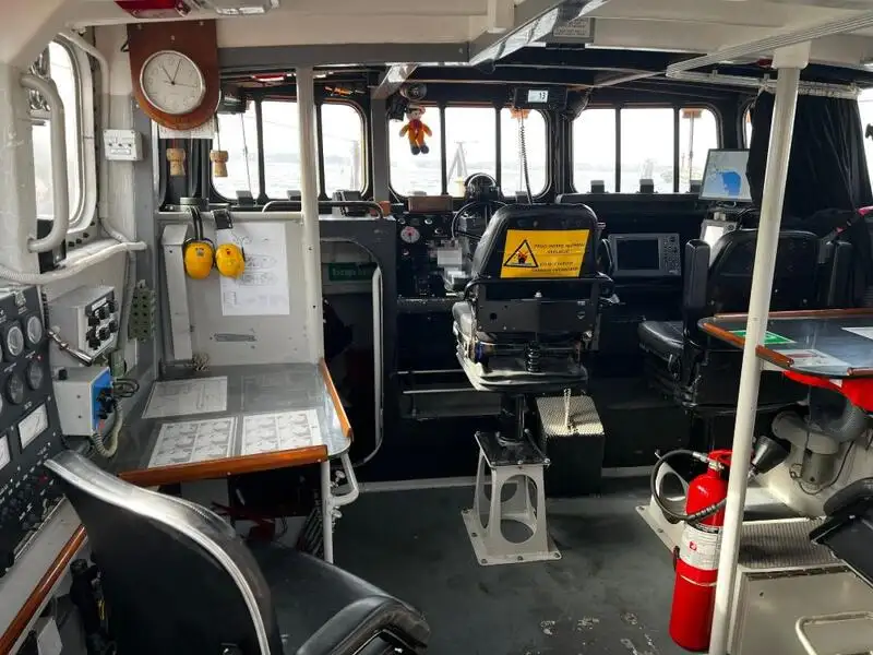 Barco de tripulación en venta