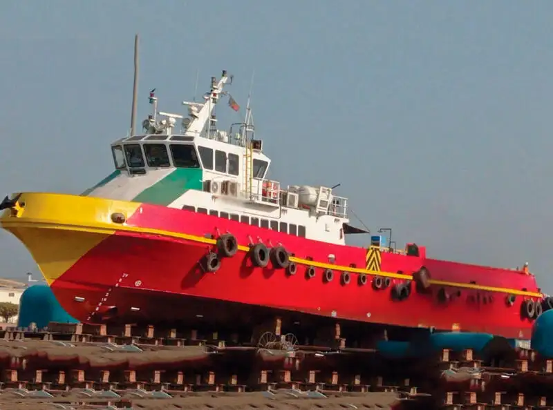 Barco de tripulación en venta